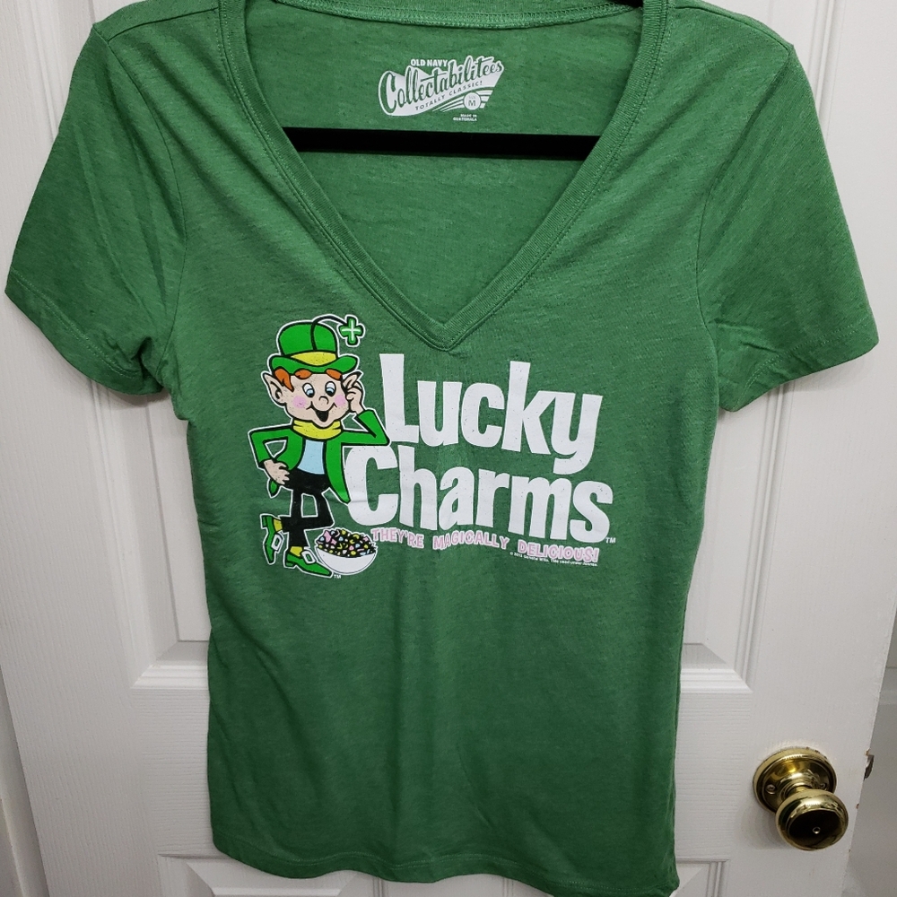 Old Navy Lucky Charms SUPER COOL Tshirt
Size M